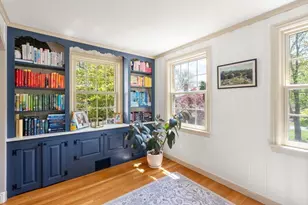 14 Standish Rd, Wellesley, MA 02481 - Photo 8