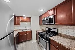 6 Kingswood Dr, Abington, MA 02351 - Photo 2