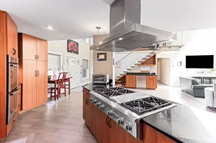 8 Dunham Rd, Freetown, MA 02702 - Photo 10