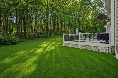 18 Yorkshire Pl, East Longmeadow, MA 01028 - Photo 2