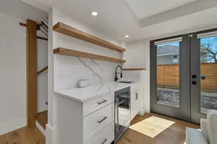 22 Harvard St, Somerville, MA 02143 - Photo 28