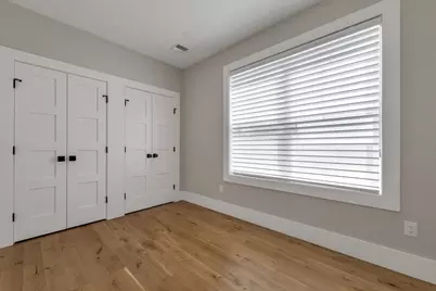 22 Harvard St, Somerville, MA 02143 - Photo 18