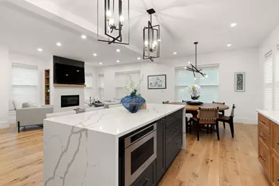 22 Harvard St, Somerville, MA 02143 - Photo 8