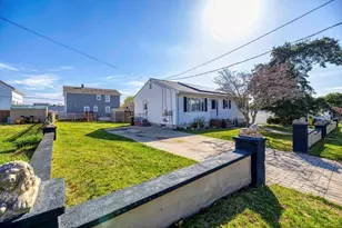 321 Embert St, Fall River, MA 02721 - Photo 2