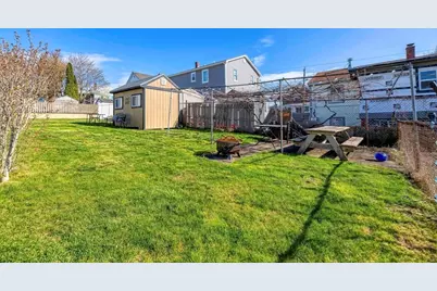 321 Embert St, Fall River, MA 02721 - Photo 22