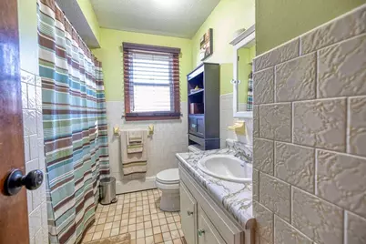 321 Embert St, Fall River, MA 02721 - Photo 8