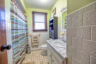 321 Embert St, Fall River, MA 02721 - Photo 8