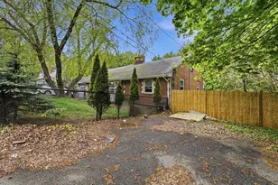 253 Lexington St, Woburn, MA 01801 - Photo 26