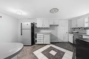 253 Lexington St, Woburn, MA 01801 - Photo 6
