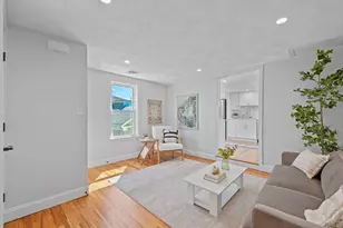 3 Hillside, Somerville, MA 02145 - Photo 2