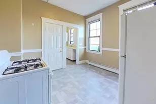 52 Clark Ave, Chelsea, MA 02150 - Photo 4