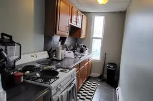 162 Riverside St, Lowell, MA 01854 - Photo 2