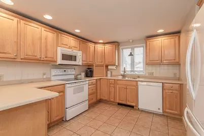 28 Nevens Circle, Rockland, MA 02370 - Photo 8