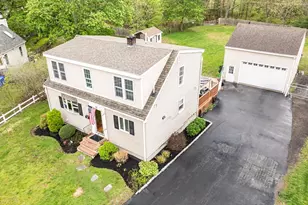 28 Nevens Cir, Rockland, MA 02370 - Photo 2