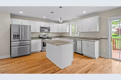 131 Pilling St #131, Haverhill, MA 01832 - Photo 6