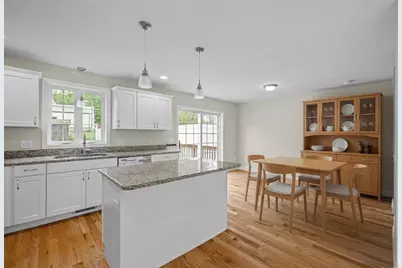 131 Pilling St #131, Haverhill, MA 01832 - Photo 8