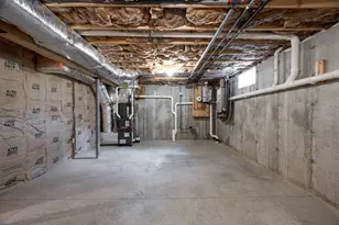 131 Pilling St, Haverhill, MA 01832 - Photo 36