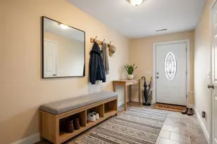 131 Pilling St, Haverhill, MA 01832 - Photo 4