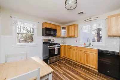 1243 New Boston Rd, Fall River, MA 02720 - Photo 12