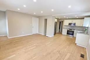 44 Vernon St, Rockland, MA 02370 - Photo 4