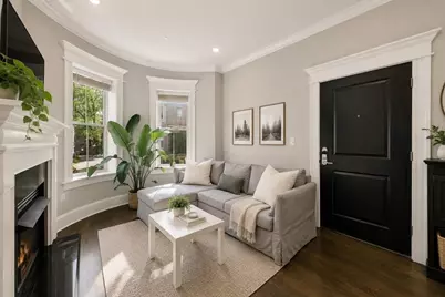 209 Green #1, Cambridge, MA 02139 - Photo 2