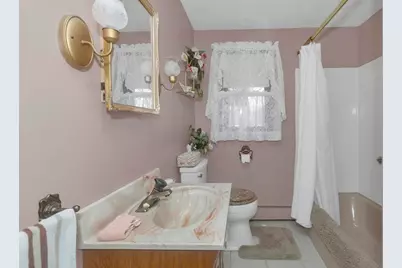111 Woodcrest Circle, Chicopee, MA 01020 - Photo 16