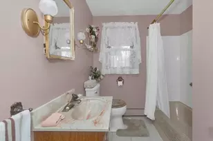 111 Woodcrest Cir, Chicopee, MA 01020 - Photo 16