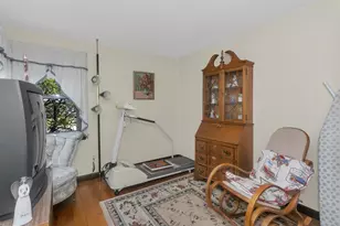 111 Woodcrest Cir, Chicopee, MA 01020 - Photo 14