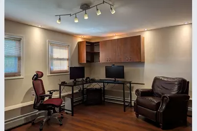 52 Alford St, New Bedford, MA 02745 - Photo 22