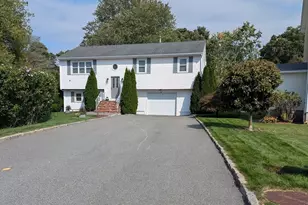 52 Alford St, New Bedford, MA 02745 - Photo 2