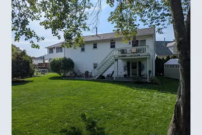 52 Alford St, New Bedford, MA 02745 - Photo 4