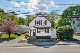 90 Manning St, Hudson, MA 01749 - Photo 1