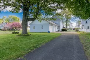115 West St, Hadley, MA 01035 - Photo 12