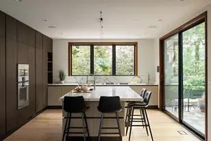 11 Brown St, Cambridge, MA 02138 - Photo 10