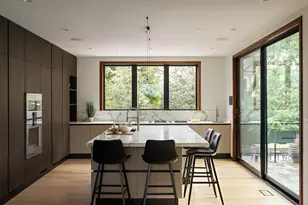 11 Brown St, Cambridge, MA 02138 - Photo 10