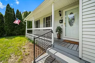84 Wheeler Ave, Springfield, MA 01118 - Photo 4