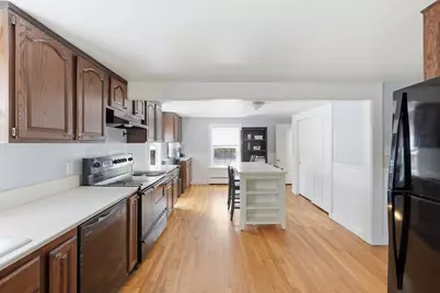 609 Willard St, Leominster, MA 01453 - Photo 8
