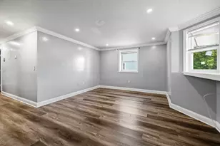 30 Mount Everett, Boston, MA 02125 - Photo 8