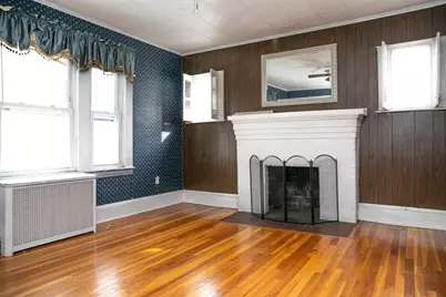 194-196 W Franklin St #2, Holyoke, MA 01040 - Photo 6
