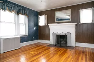 194-196 W Franklin St, Holyoke, MA 01040 - Photo 6