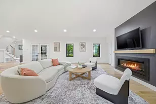 284 Webster St, Newton, MA 02466 - Photo 2