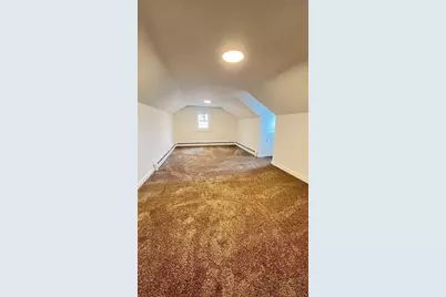 200 Highcrest Rd, Fall River, MA 02720 - Photo 30