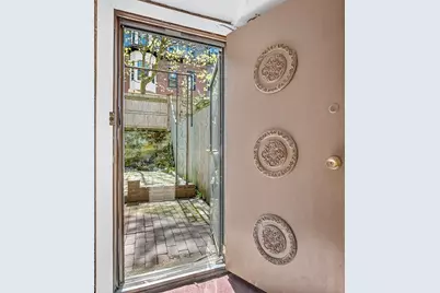 110 Appleton St, Boston, MA 02116 - Photo 36