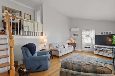 34 Harbeck St, Acushnet, MA 02743 - Photo 8
