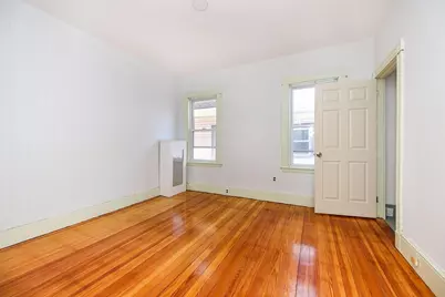 21 Hawthorne #2, Somerville, MA 02144 - Photo 8
