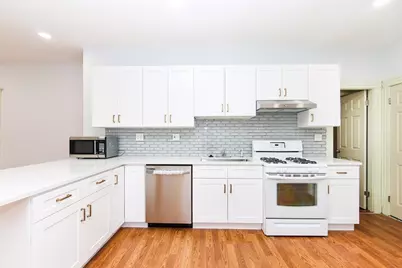 21 Hawthorne #2, Somerville, MA 02144 - Photo 2