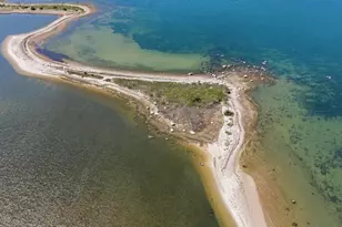 17 Island St, Mattapoisett, MA 02739 - Photo 26