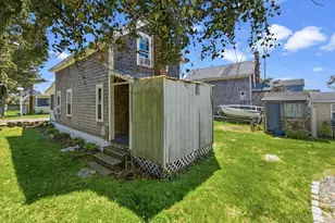 17 Island St, Mattapoisett, MA 02739 - Photo 6