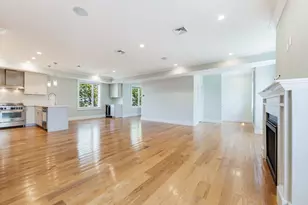 17 Vinton St, Boston, MA 02127 - Photo 2