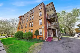 242 Fort Pleasant Ave, Springfield, MA 01108 - Photo 4